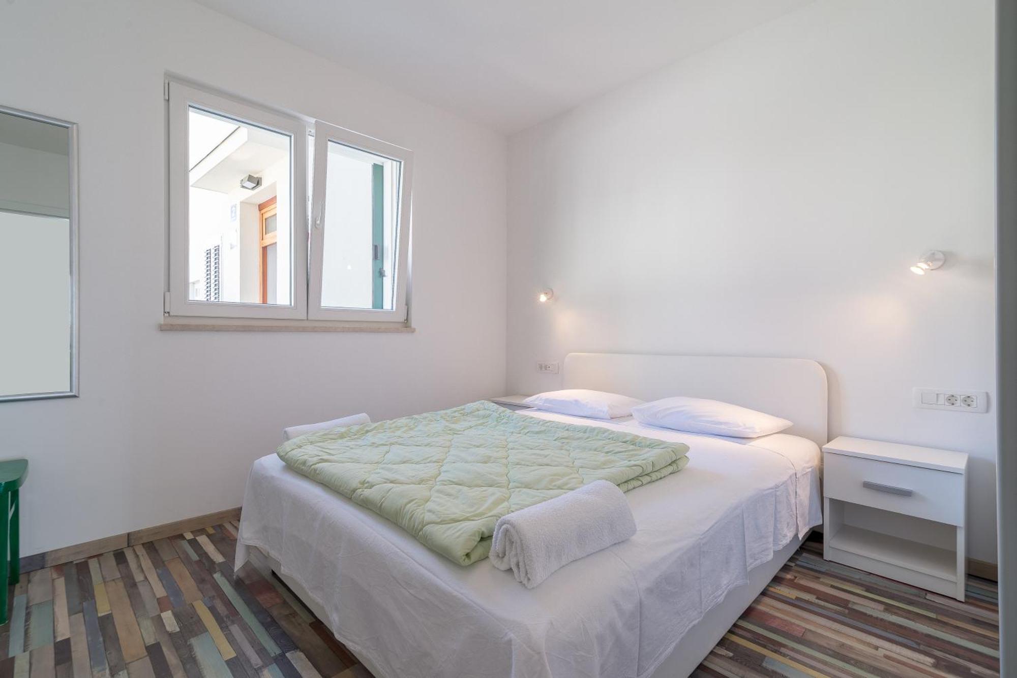 Beachfront Sisa Primosten