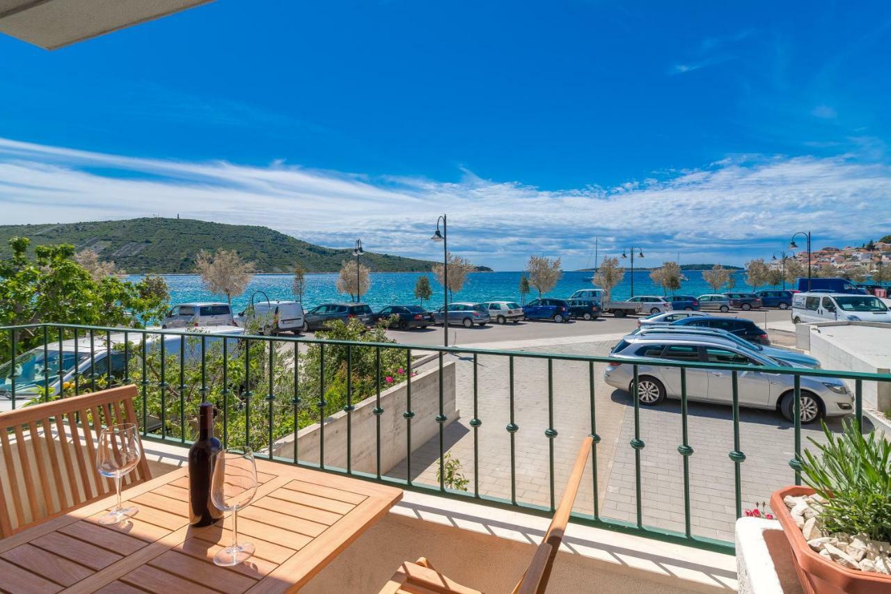 Beachfront Sisa